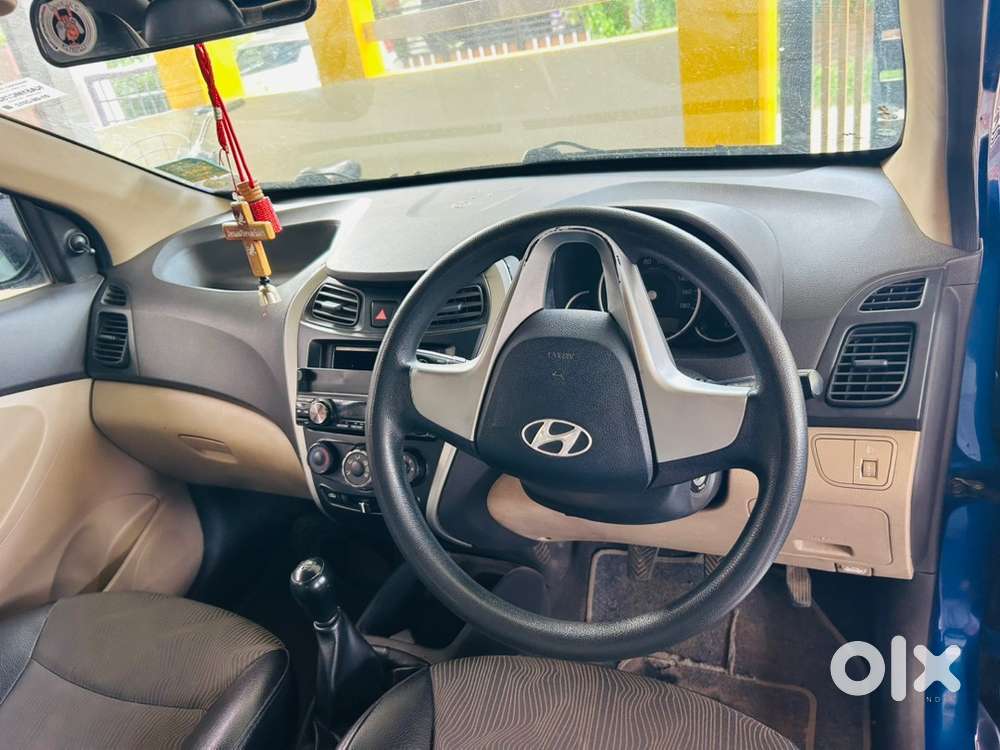 Hyundai Eon Sportz 2012