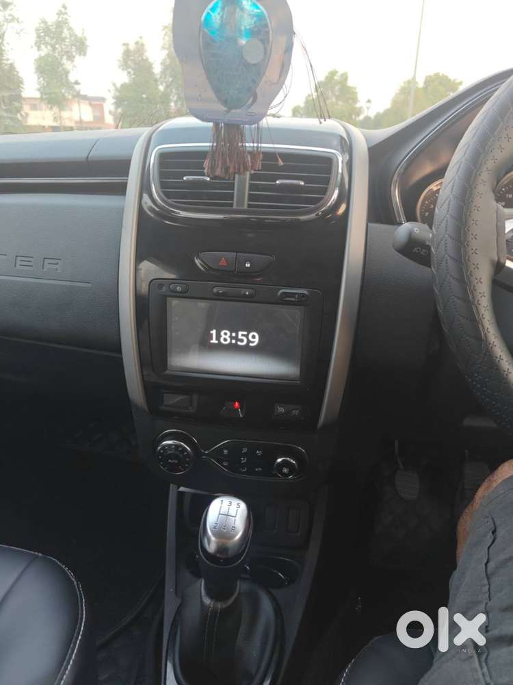 Duster 2021 Petrol Rxz Top