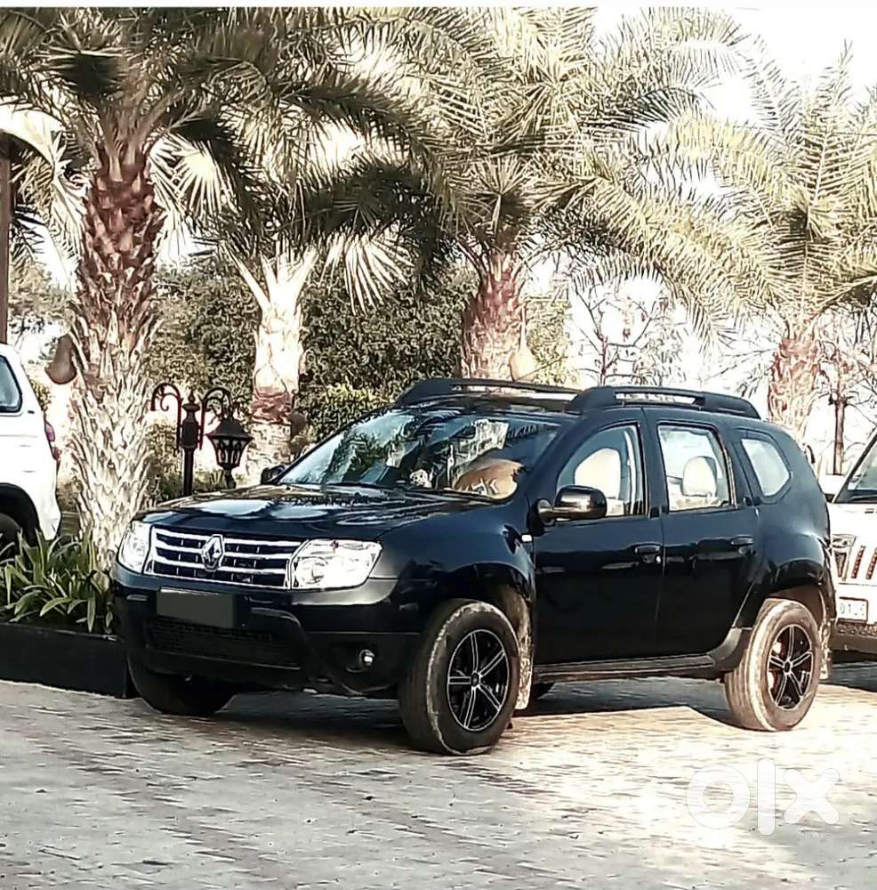 Duster Black Very Good Condition..power Steering Nd Windows...