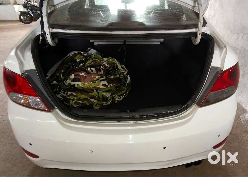Verna Fluidic Diesel Hyundai - 2011