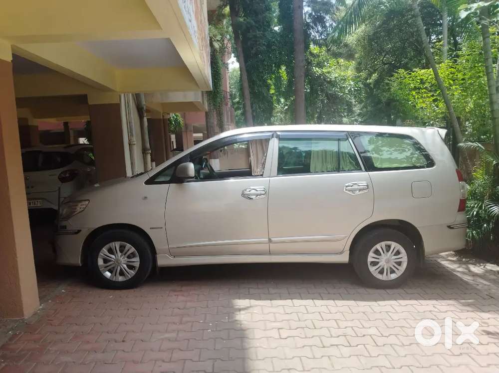 Toyota Innova Hycross 2.0 Diesel Manual 2014