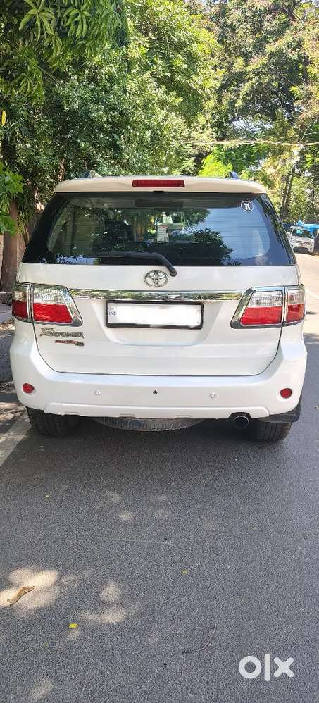 Toyota Fortuner 2011 Diesel 200000 Km Driven