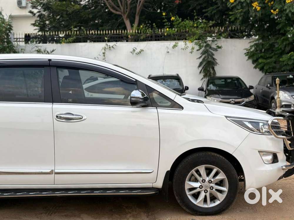 Toyota Innova Crysta 2.4 Vx Mt, 2020, Diesel