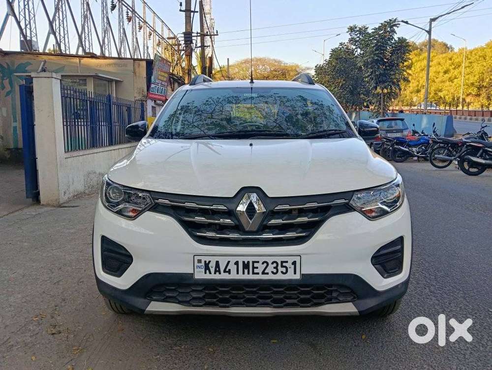 Renault Triber Rxt, 2022, Petrol
