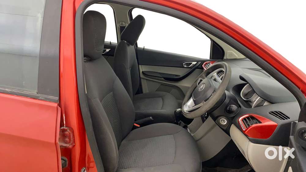 Tata Tiago 1.2 Revotron Xz, 2017, Petrol