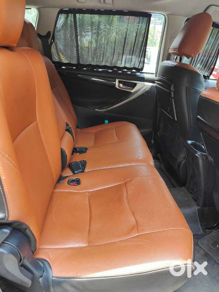 Toyota Innova Crysta 2.4 V, 2016, Diesel