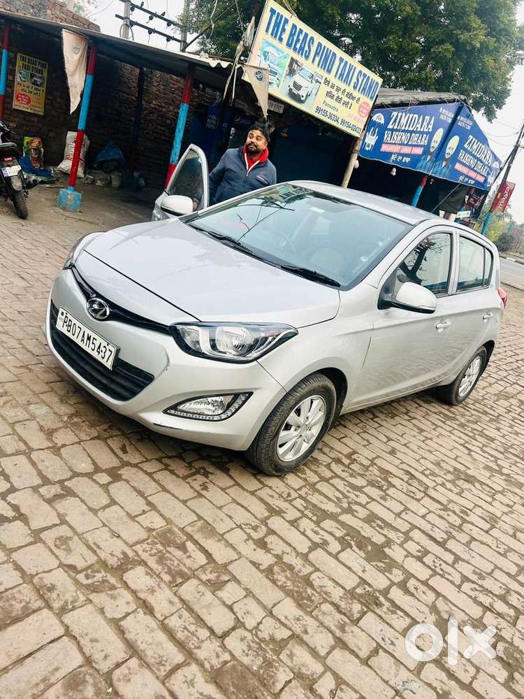 Hyundai New I20 2013 Diesel Tyre Ok. All Part Original