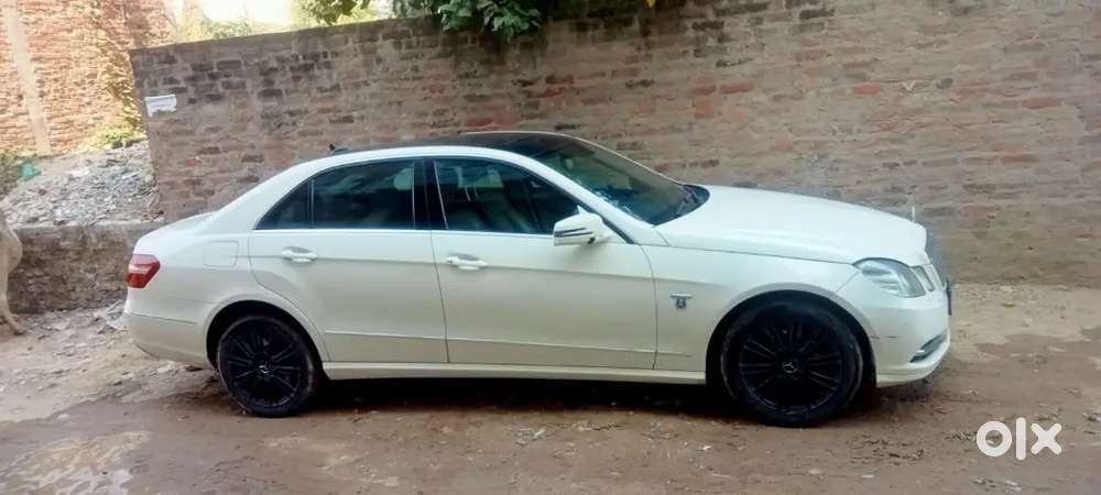Mercedes Benz E Class 2011 Petrol 87000 Km Driven