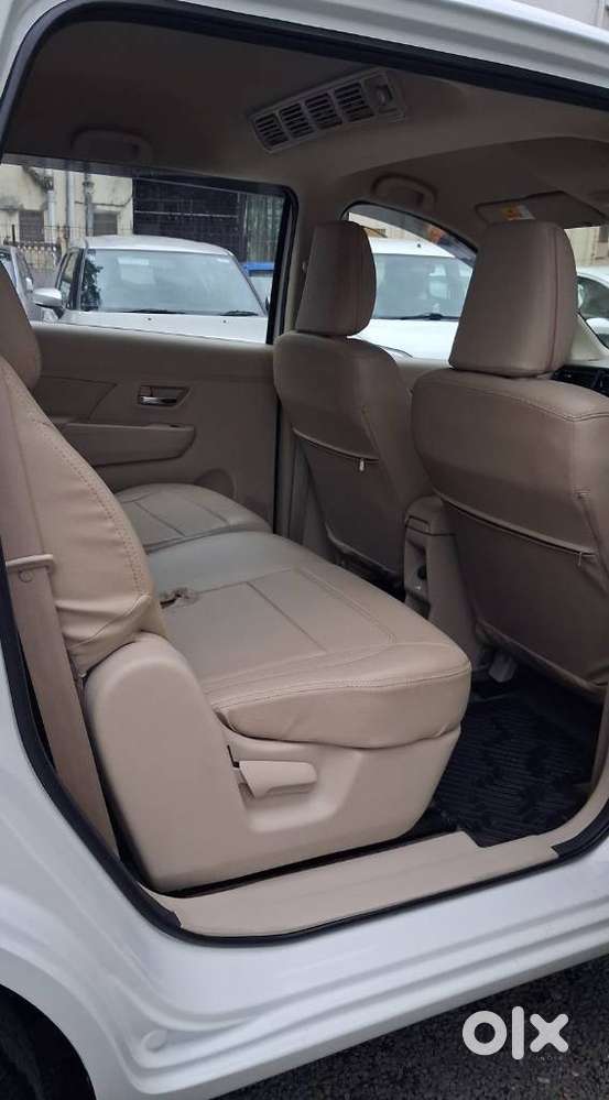 Maruti Suzuki Ertiga Zxi At Shvs, 2024, Petrol