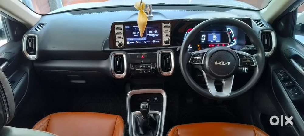 Kia Sonet Petrol 2021