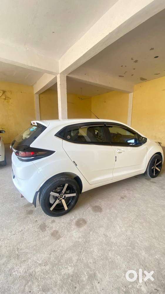 Tata Altroz Xm Plus 2023