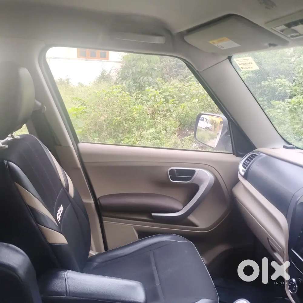 Mahindra Tuv 300 2016