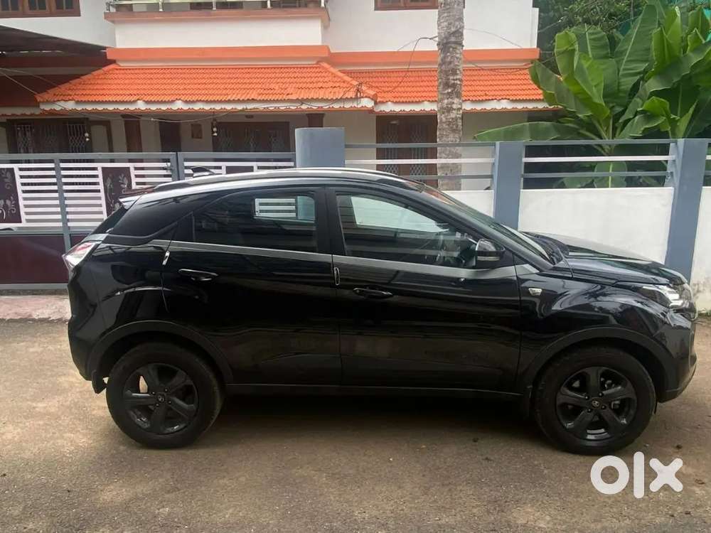 Tata Nexon Xz Plus Dark Edition