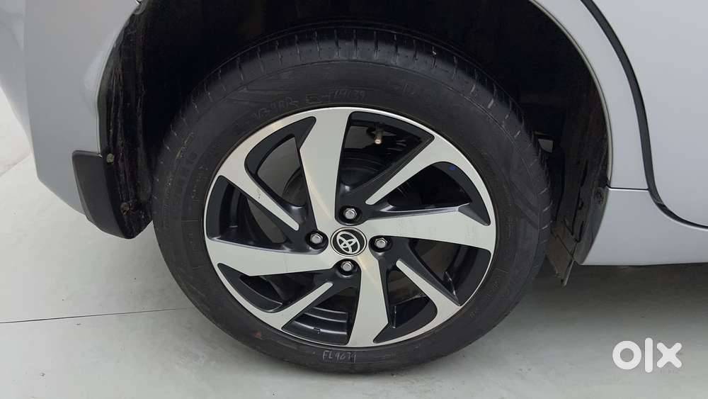 Toyota Glanza 1.2 V, 2023, Petrol