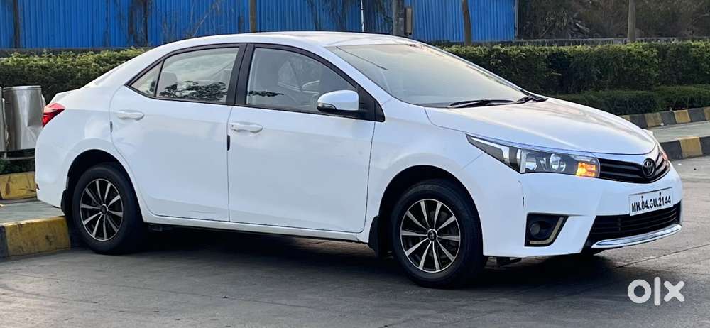 Toyota Corolla Altis 2013-2017 D-4d Js, 2015, Diesel