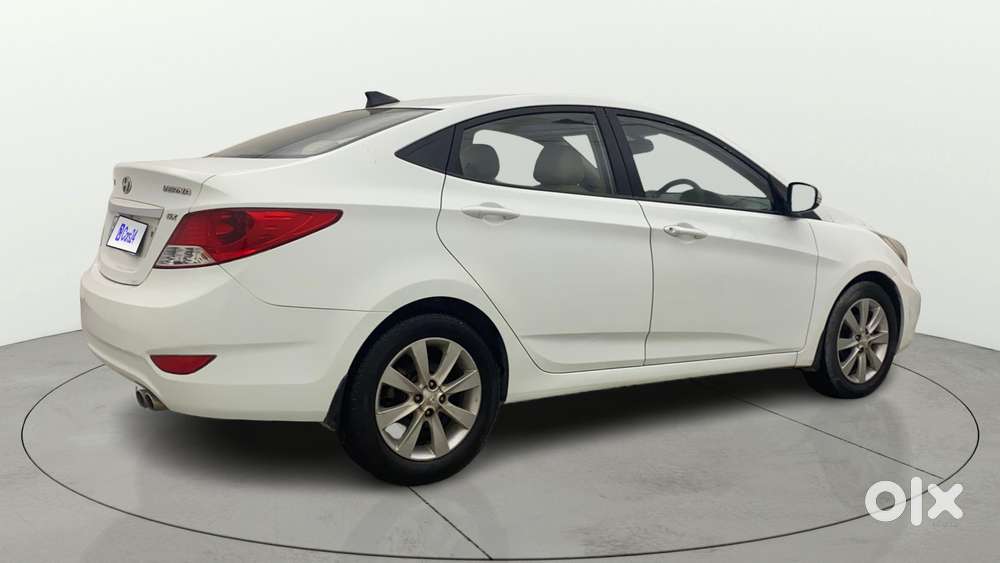 Hyundai Verna Fluidic 1.6 Vtvt Sx, 2013, Petrol