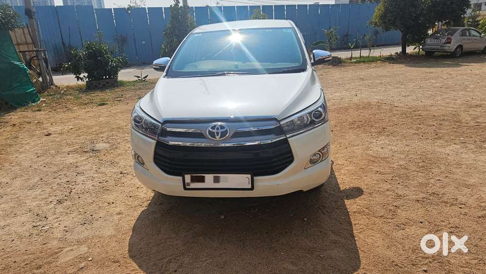 Toyota Innova Crysta 2.8z Automatic, 2017, Diesel