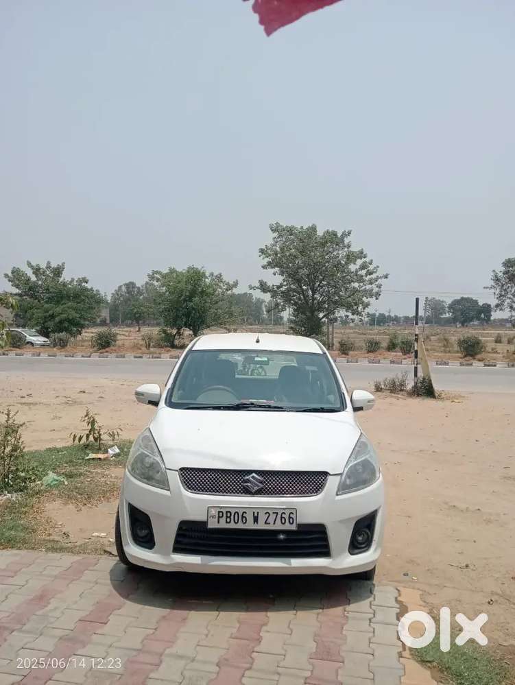 Maruti Suzuki Ertiga 2013