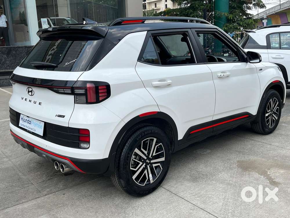 Hyundai Venue N Line N8 Mt Dual Tone, 2024, Petrol