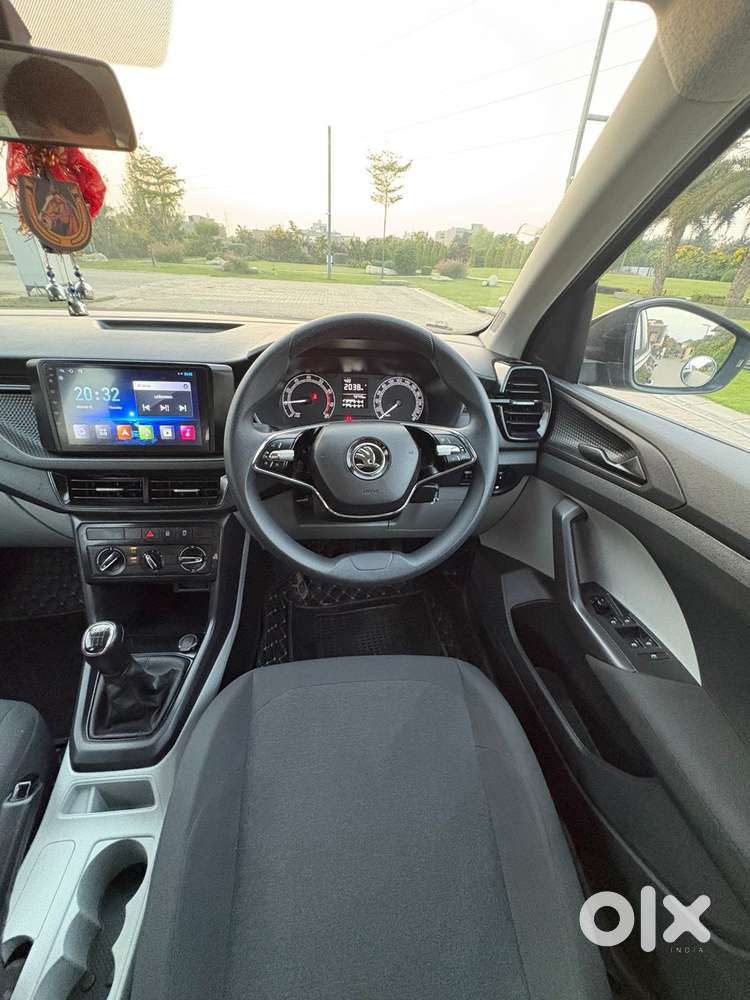 Skoda Kushaq 1.0 Tsi Active, 2022, Petrol