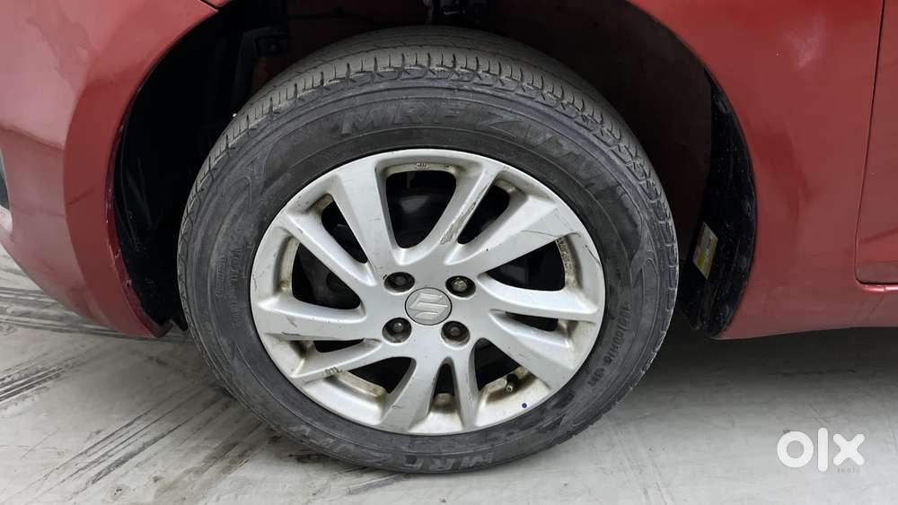 Maruti Suzuki Swift 1.3 Zxi, 2013, Petrol