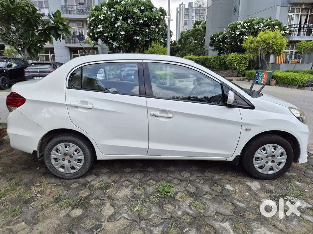 Honda Amaze Petrol 2014