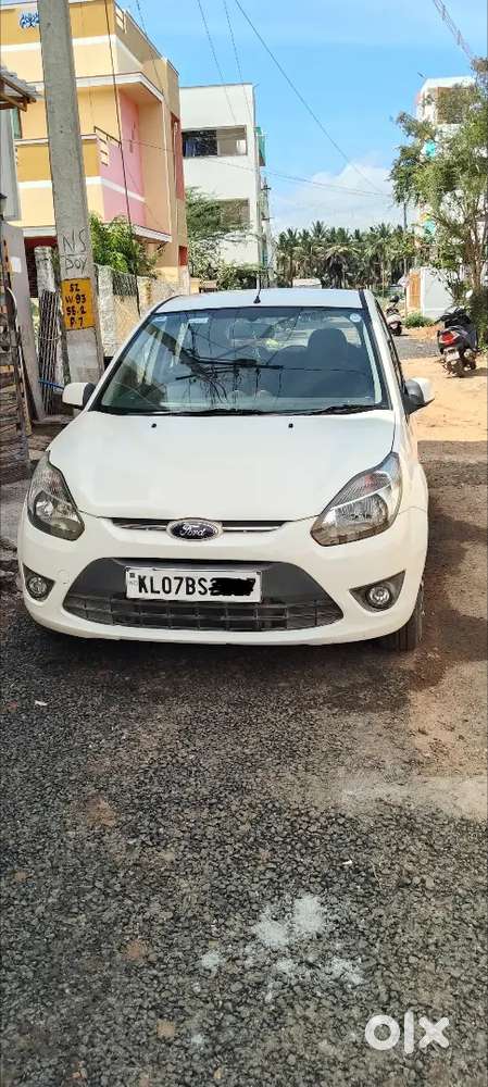 Ford Figo Diesel Zxi 2011