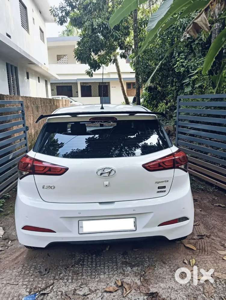 Hyundai I20 Sports Full Option 2015 Year