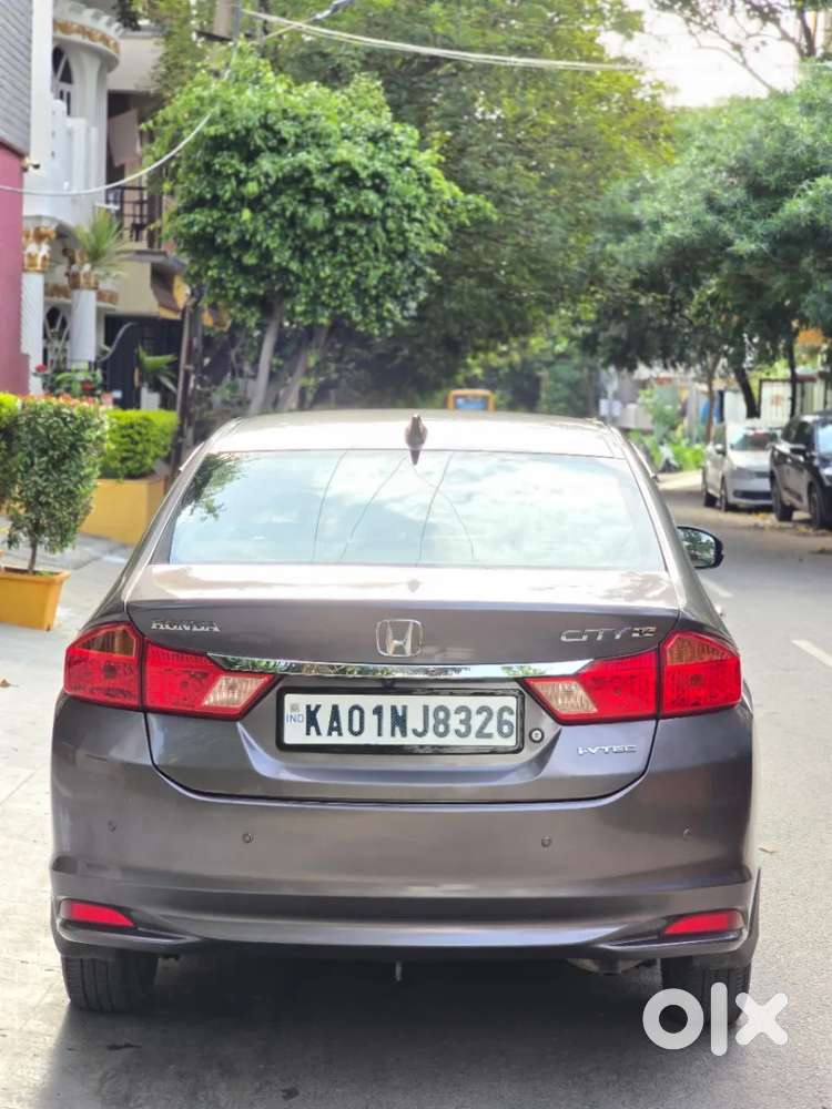 Honda City 1.5 V 4th Gen I-vtec Mt, 2016, Petrol