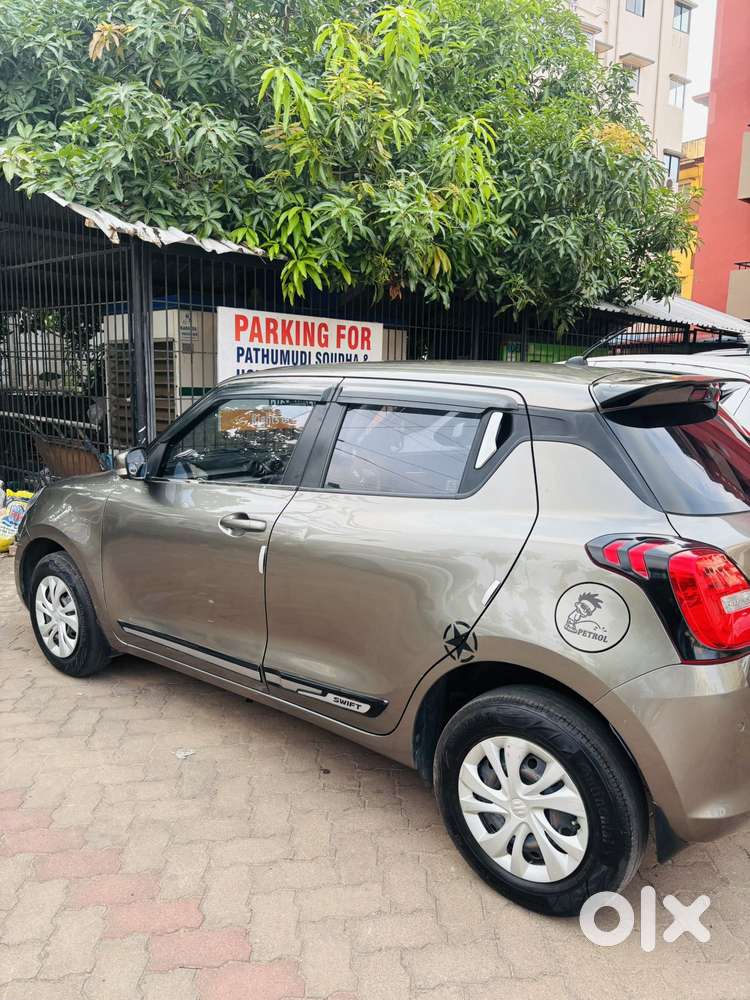 Maruti Suzuki Swift Vxi Optional, 2020, Petrol