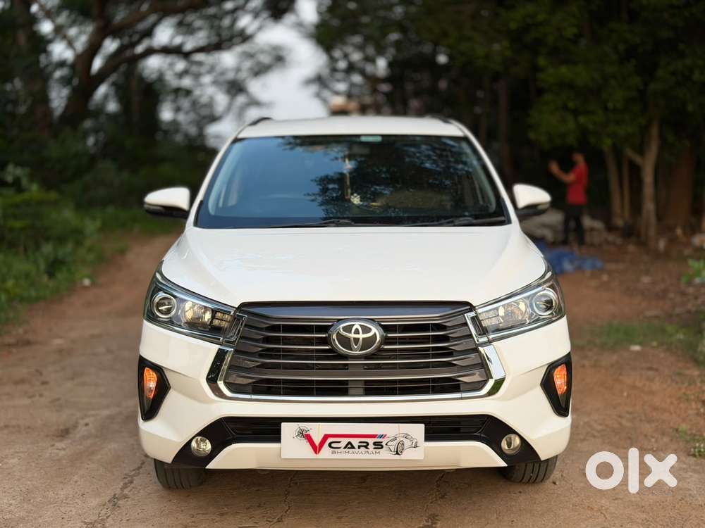 Toyota Innova Crysta 2.4 V 8 Str, 2018, Diesel