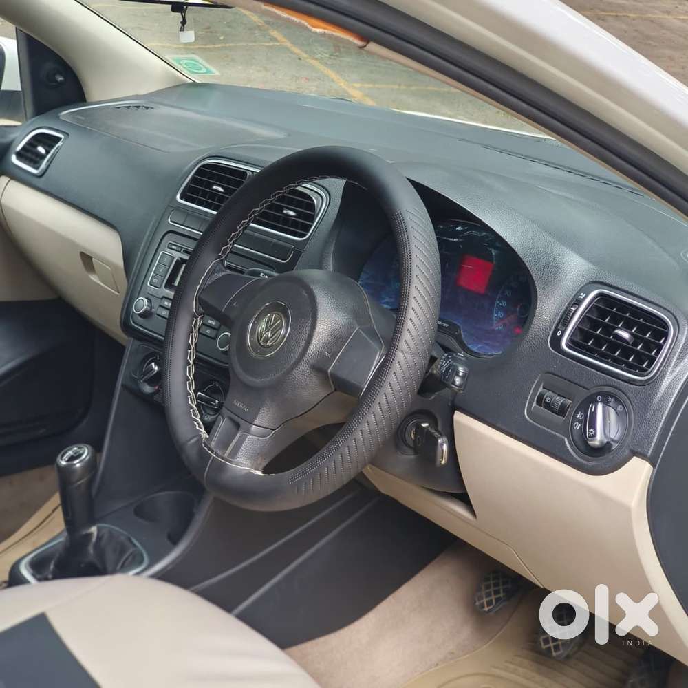 Volkswagen Polo Petrol Highline 1.2l, 2010, Petrol
