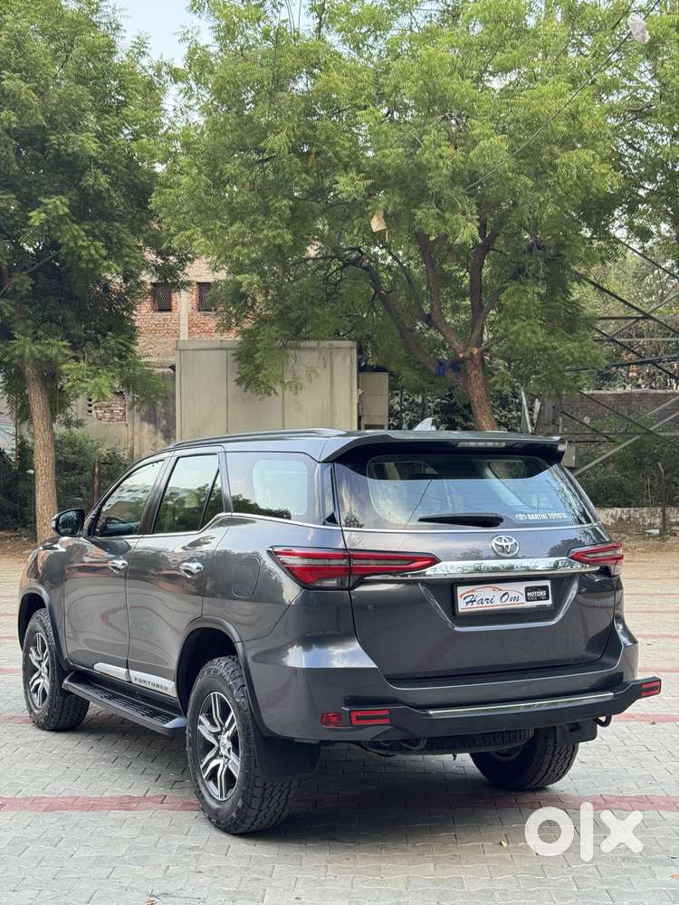 Toyota Fortuner [2021-ongoing] 2.8 2wd Diesel Mt, 2021, Diesel