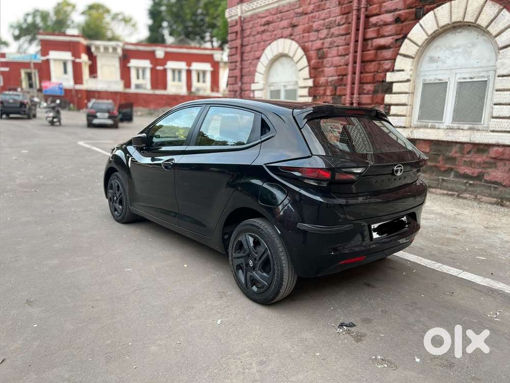 Tata Altroz 2023 Petrol Year