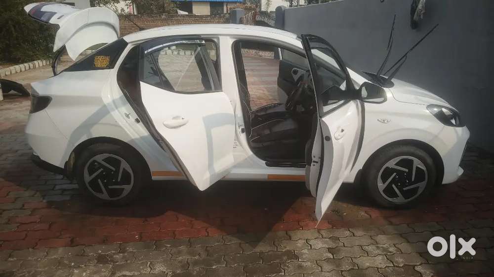 Hyundai Aura 1.2 S 2025 October Manufacturing
