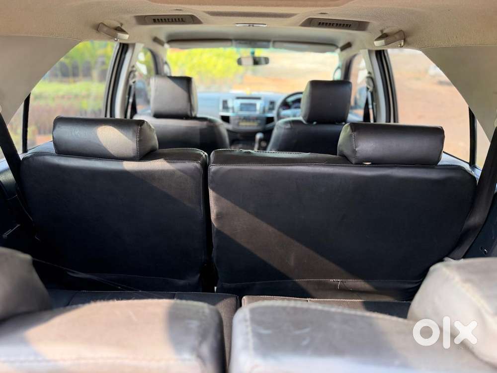 Toyota Fortuner 4x2 Manual, 2014, Diesel