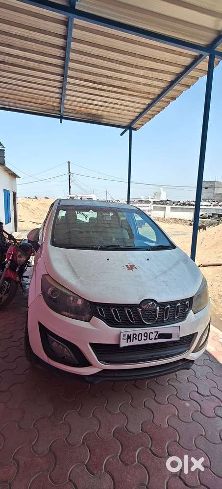 Mahindra Marrazo Desiel M8 Variant