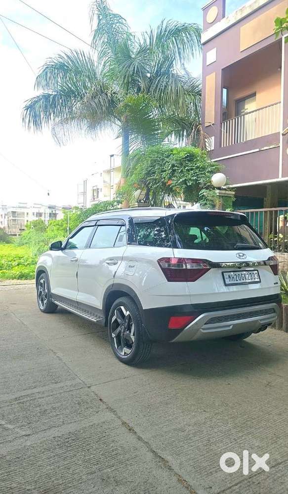 Hyundai Alcazar Signature (o) 7 Seater 1.5 Diesel At Adventure Dual ..