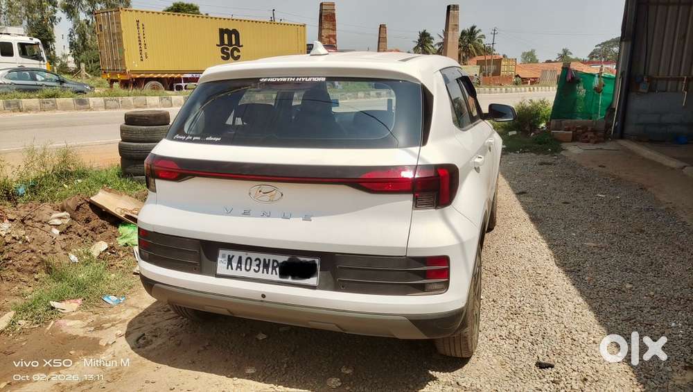 Hyundai Venue Petrol Manual 2023