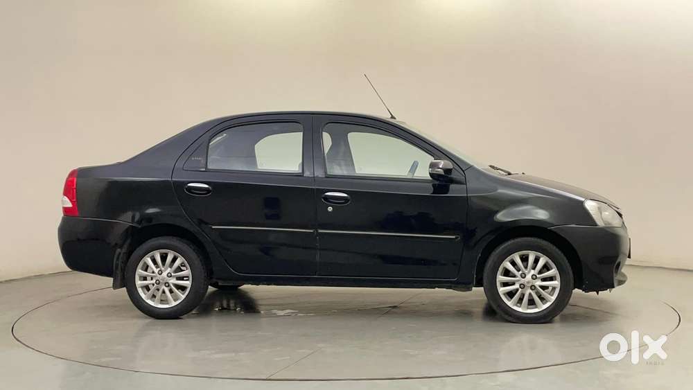 Toyota Etios V, 2013, Petrol