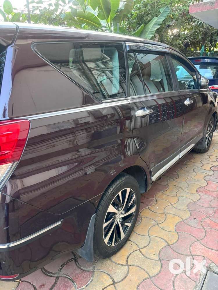 Toyota Innova Crysta 2022