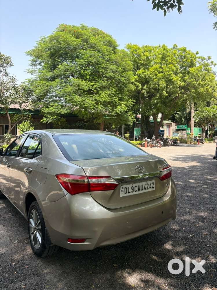 Toyota Corolla Altis 2016 1st Owner Petrol Automatic Vl 74000km