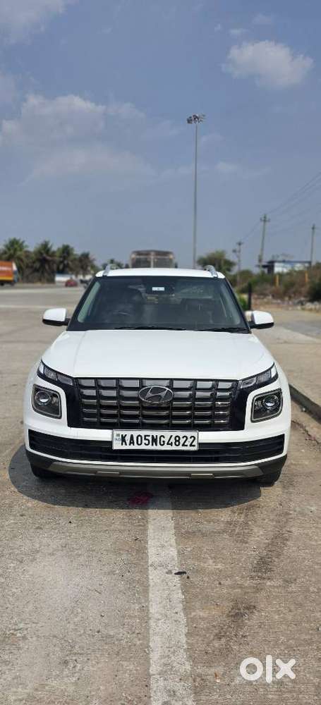 Hyundai Venue 1.2 S (o), 2023, Petrol