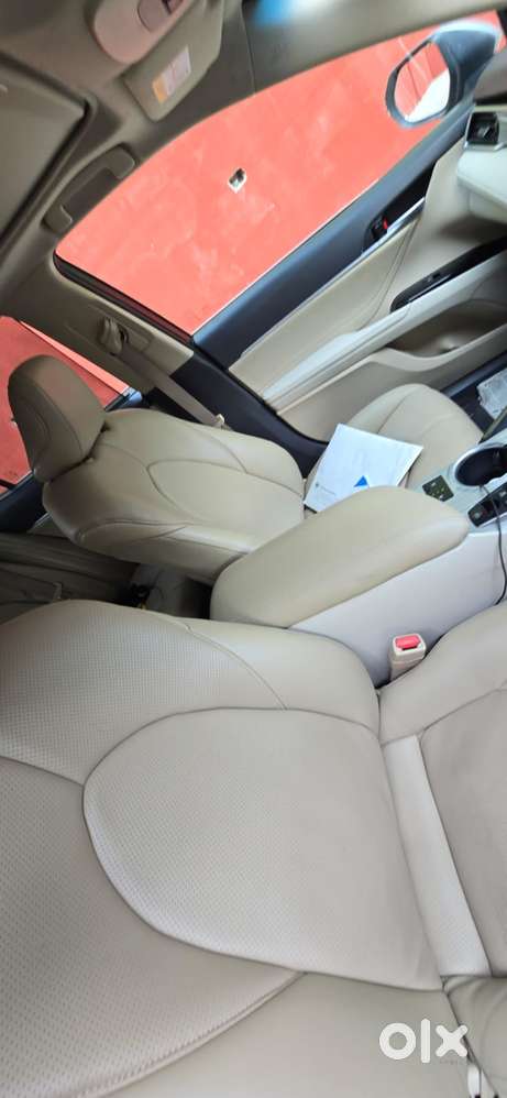 Toyota Camry Hybrid, 2019, Petrol
