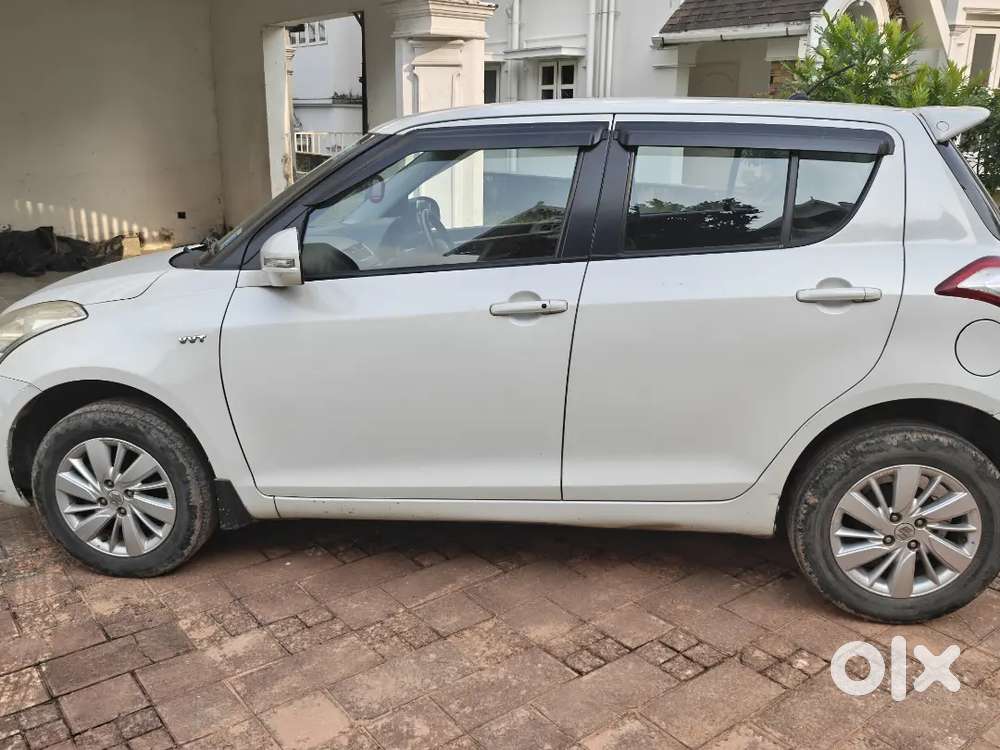Swift 2015 Zxi