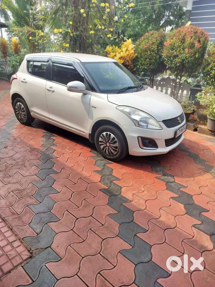 Maruti Suzuki Swift Vxi, 2016, Petrol