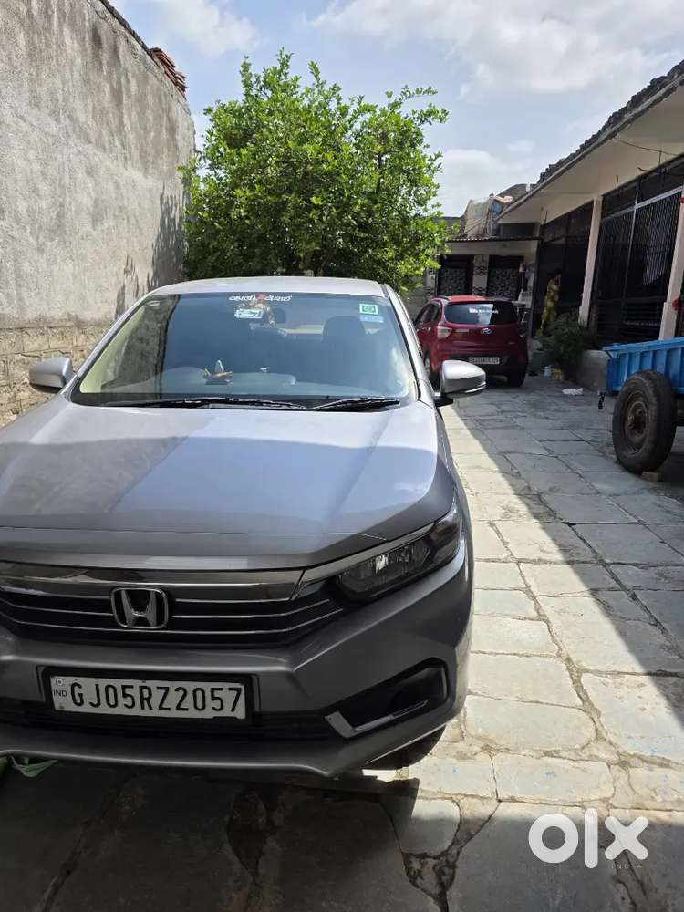 Honda Amaze 2025 Petrol + Cng