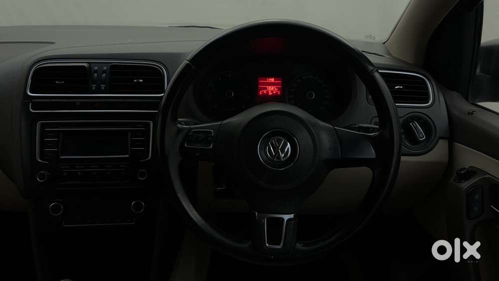 Volkswagen Vento 2010-2013 Petrol Highline, 2014, Petrol