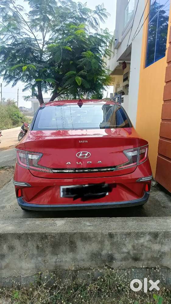 Hyundai Aura 2020 Petrol 98000 Km Driven