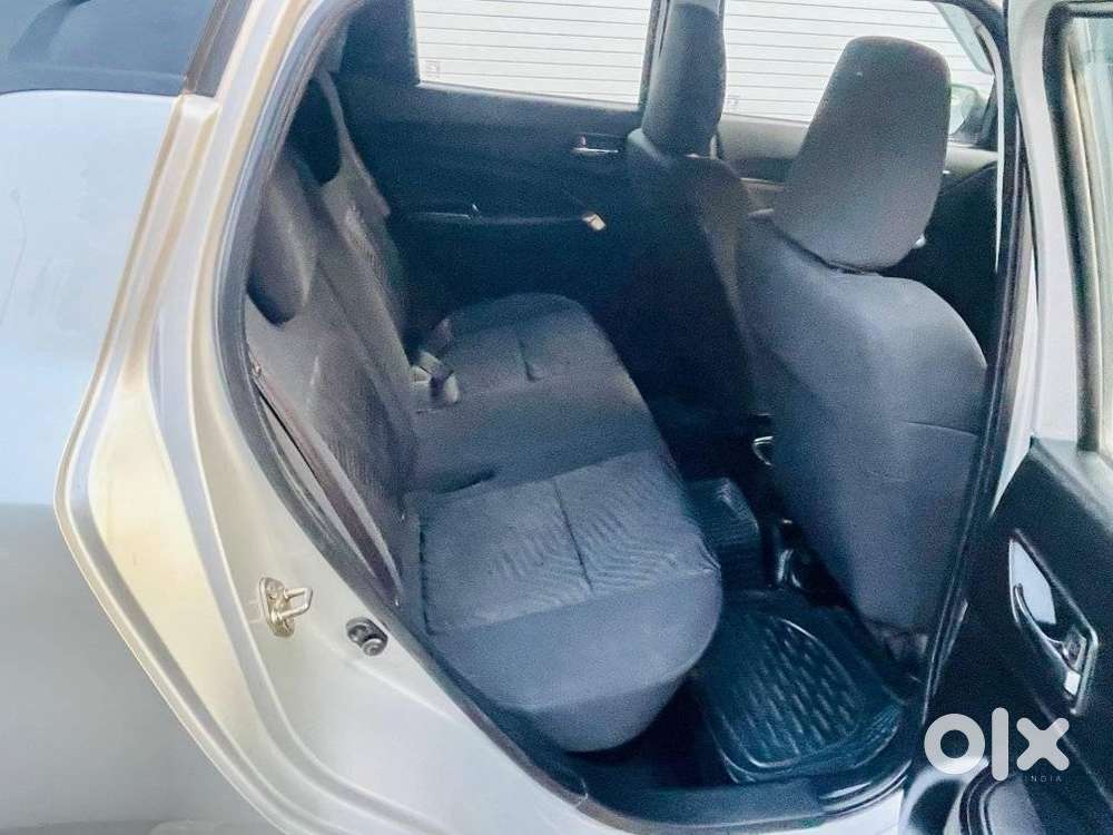 Maruti Suzuki Swift Vvt Zxi, 2019, Petrol